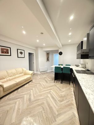 3 Bed Flat, Tuscany House, M1 - Photo 1