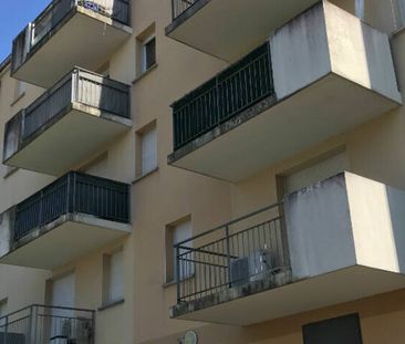 FORBACH F2 BIS AVEC BALCON ENTIEREMENT RENOVE - Photo 3