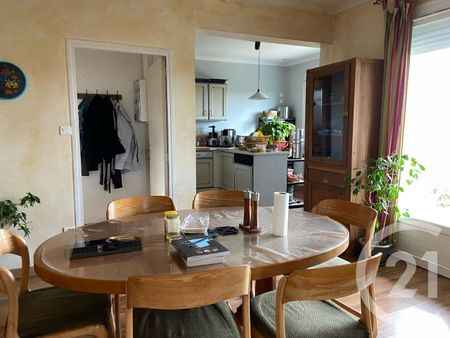 Location Appartement 4 pièces 91m² MONTAUBAN 82000 - Photo 2