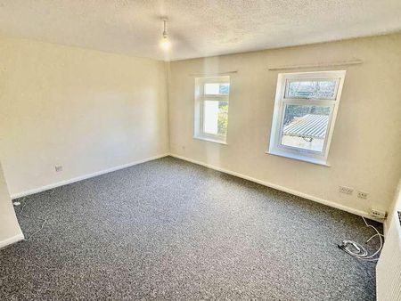 Pinmore, Frome, BA11 - Photo 2