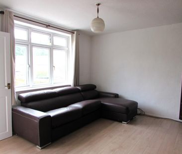 2 bedroom end of terrace house to rent - Photo 1