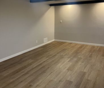 For Lease - 35 Lilywood Road Unit# B1, Toronto, Ontario - Photo 5