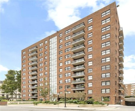 A magnificent 11th & 12th floor modern duplex (Penthouse) with a large private roof terrace in a popular and well run rediential block with 24 hour porterage and communal gardens. EPC rating: D - Photo 5