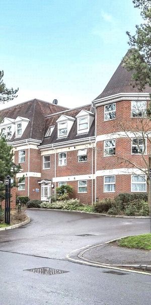 Elmhurst Court, Camberley Elmhurst Court, Camberley - Photo 1