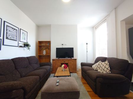 Jubilee Drive, Liverpool. - Photo 3