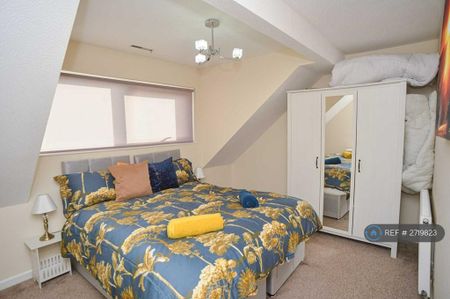 2 bedroom terraced house to rent - Photo 5