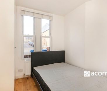 3 bedroom flat to rent - Photo 3