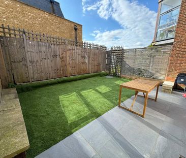 2 bedroom flat to rent - Photo 4