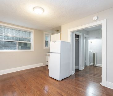28 Balmoral Ave. - Photo 4