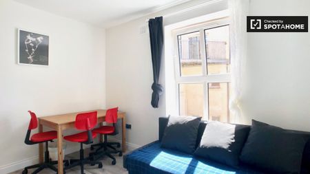 Rooms for rent in 1-bedroom apartment in Dublin - Photo 5