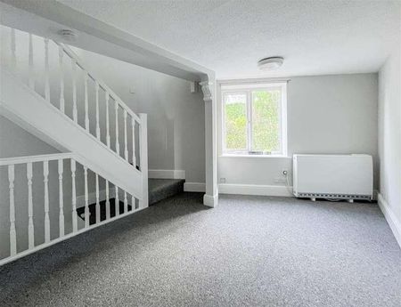 Stonefield Road, Hastings, TN34 - Photo 2