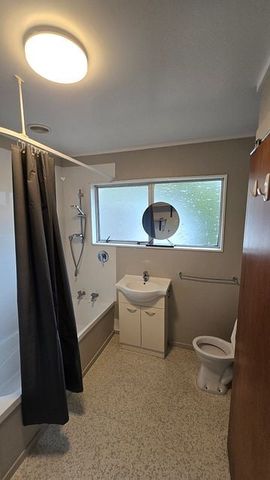 A million dollar view 2BR Home in Northland! - Photo 5