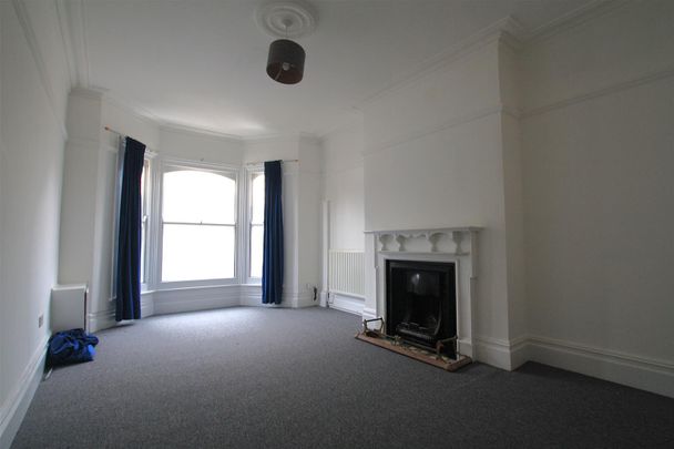 London Road South, Lowestoft - Photo 1