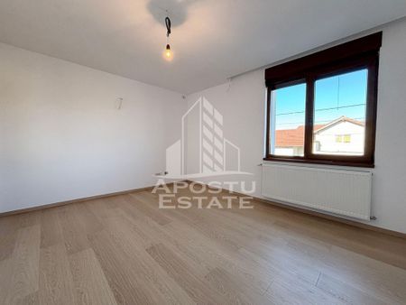 Duplex cu 4 camere, 3 bai, nemobilata, Dumbravita - Fotografie 4
