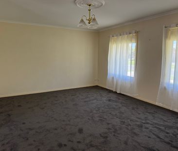 3 Bedroom 2 Bathroom House On The Westside - Photo 1