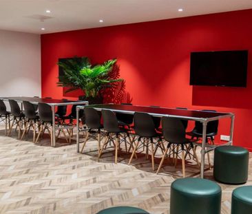 1 bedroom in a flat share to rent - Photo 3