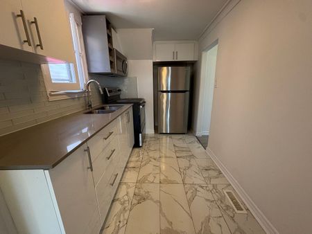 For Lease - 581 Paterson Street Unit# #1, Peterborough Central, Ontario - Photo 5