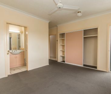 2/25 Lindsay Street, Rosslea QLD 4812 - Apartment For Rent | Domain - Photo 3