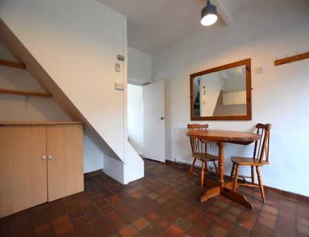 2 Bedroom Terraced To Let - Photo 3