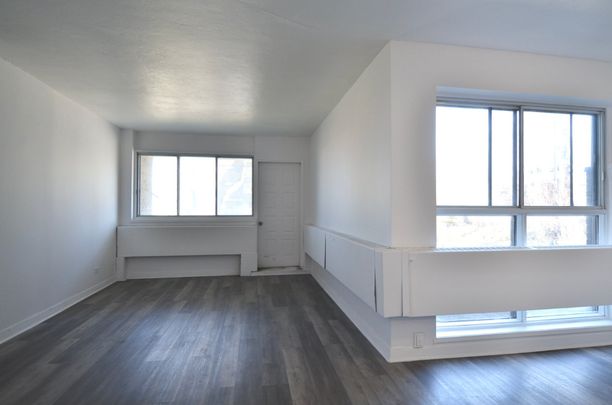 Condo for rent, Mont-Royal - Photo 1