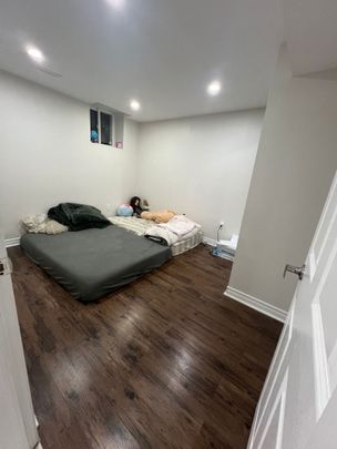 For Lease - 35 Cobblehill Crescent Unit# Basement, Brampton, Ontario - Photo 1