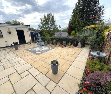 3 bedroom semi-detached bungalow to rent - Photo 3