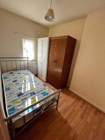 294 Donegal Avenue, Belfast, BT12 6LU - Photo 3