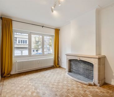 Karaktervol gelijkvloers appartement in de Tentoonstellingswijk - Photo 1