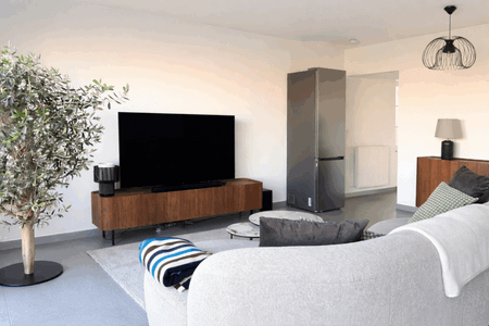 Licht appartement met terras en prachtig uitzicht - Photo 5