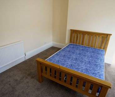 7 Bed Terraced House, Bernard Street, SO14 - Photo 6