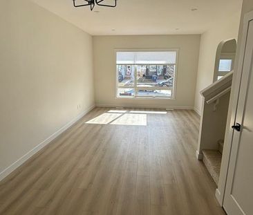 *BRANDE NEW* 3 Bedroom Upper Unit in Brighton - Photo 1
