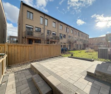 For Lease - 172 Squire Crescent, Oakville, Ontario - Photo 3