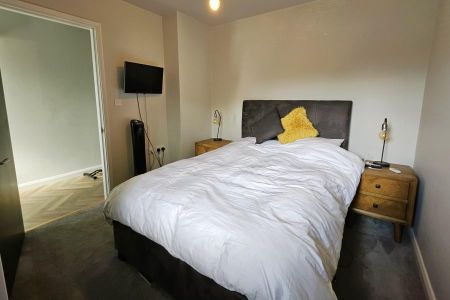 2 bedroom flat to rent - Photo 4