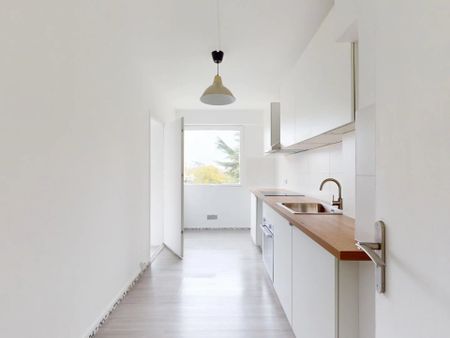 Location Appartement 3 pièces 62 m2 à Évry-Courcouronnes - Photo 4