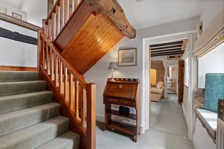 5 bedroom detached property to rent - Photo 3
