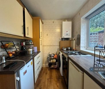 2 bedroom flat to rent - Photo 5