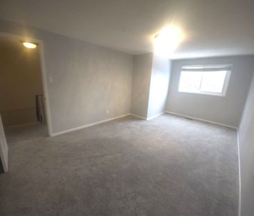 For Lease - 13 Spring Street, Whitchurch-Stouffville, Ontario - Photo 5