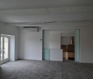 Location Appartement 2 pièces 129m² BORDEAUX 33000 - Photo 1
