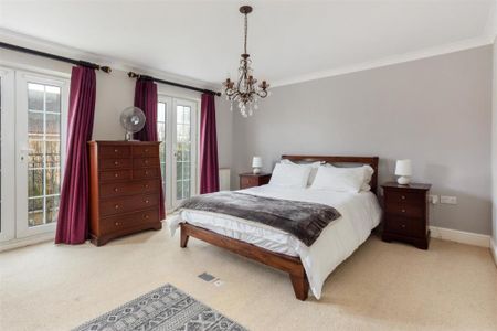 4 bedroom townhouse to rent - Photo 5