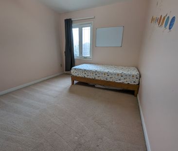 For Lease - 6923 Dillingwood Drive Unit# MAIN & 2ND, Mississauga, Ontario - Photo 4
