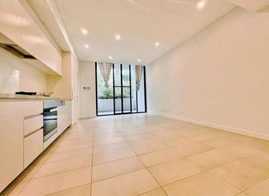 1 bed 1 bath-Upstairs - Photo 1