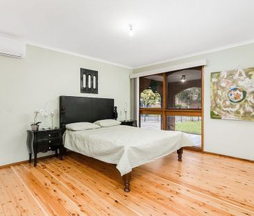 Single Level Residence in Prime Location! - Photo 6