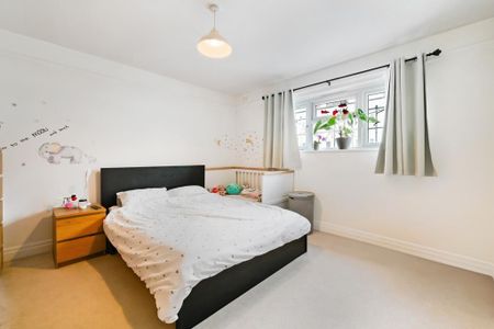 3 bedroom apartment to rent - Photo 5