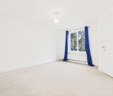 3 bedroom detached house to rent - Photo 2