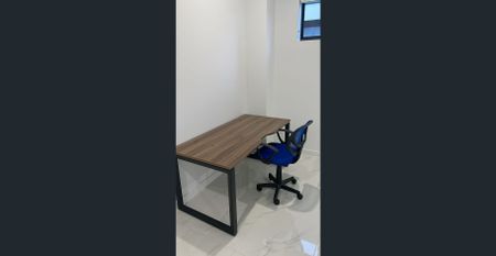 Brand New Furnished Private Bedrooms Available in A Luxurious House In Box Hill - Photo 3