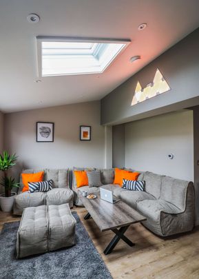 A Fantastic 6 Bed 5 Bathroom Designer House Share Room 1 - Photo 1