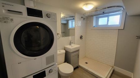 For Lease - 27 Lasalle Street Unit# Basement apartment, Welland, Ontario - Photo 2