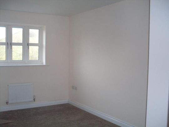 2 bedroom semi-detached house to rent - Photo 1