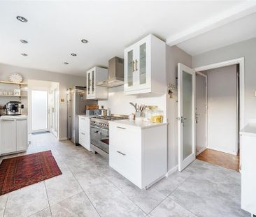 5 bedroom detached house to rent - Photo 5