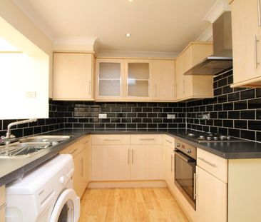 3 bedroom detached house to rent - Photo 5